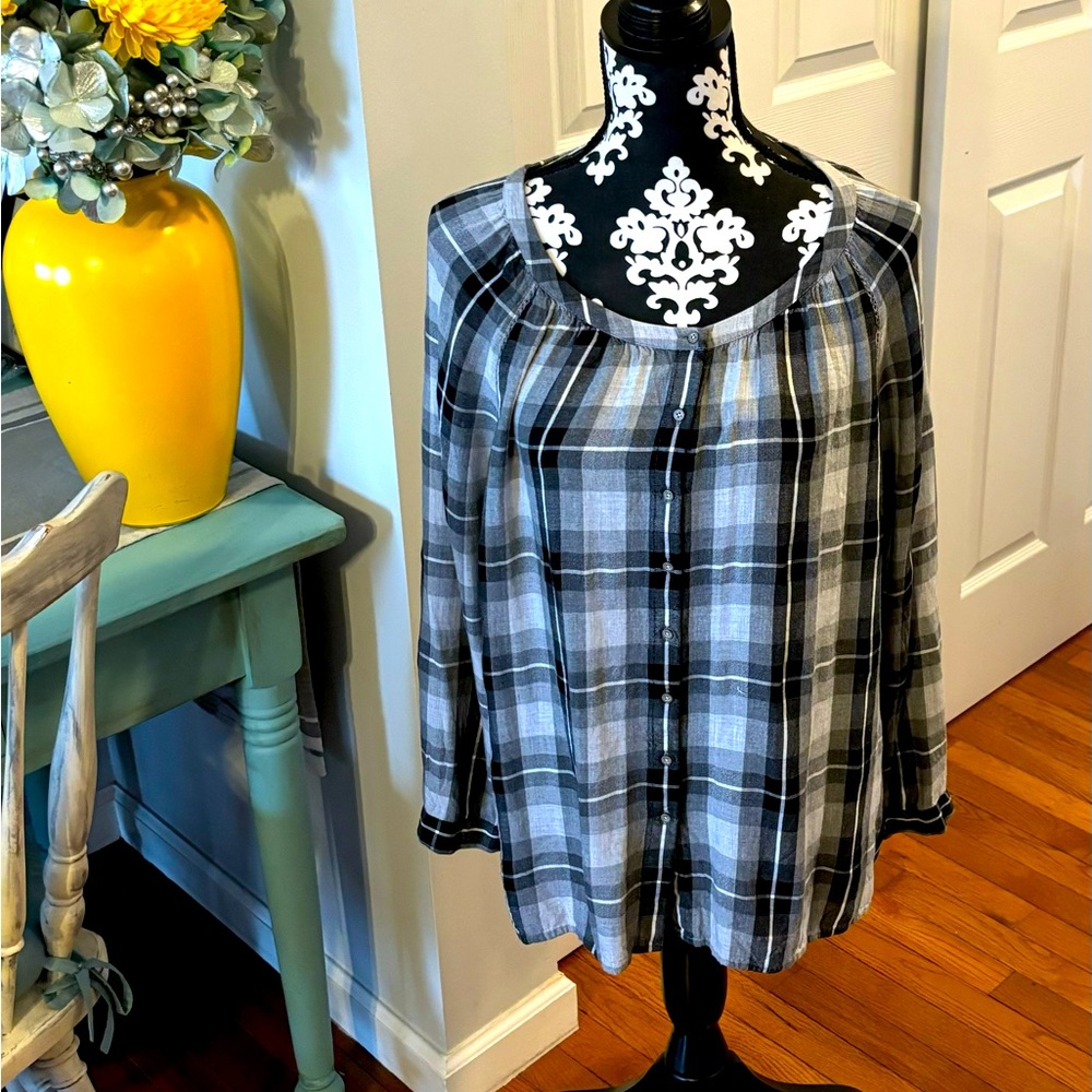 J. Jill Sz XL Black & Gray Plaid Flannel Long Sleeves Top Button Up Round Neck